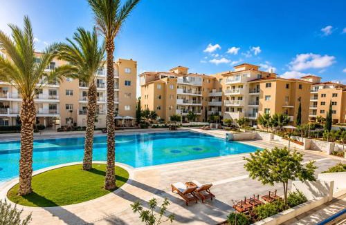 Universal Apartment | Stunning Sea View Resort Pools Spa Gym Balcony
