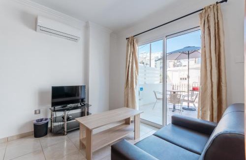 Skala House | Andreas Beachfront Hostel
