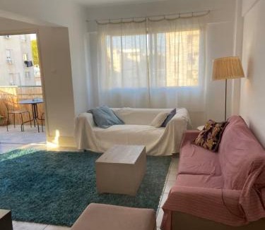 Lykabittos Apartment | Spacious Central Nicosia Flat - Quiet & SafeArea