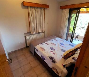 Miliou House | Nature Escape in Beautiful Miliou