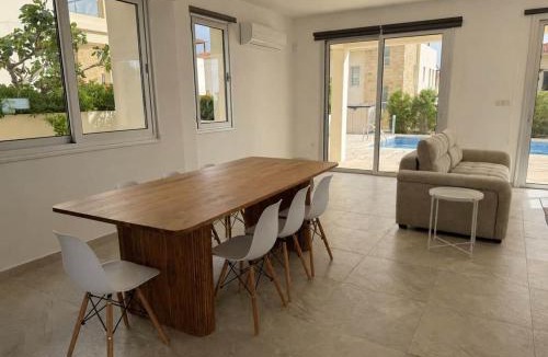 Tala House | Seaview Villa with Pool and Rooftop Terrace
