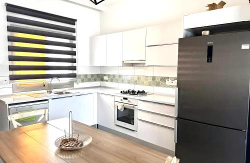 Karavas Apartment | Milos Park Homes Modern 2BR Apartment with Pool Alsancak Girne