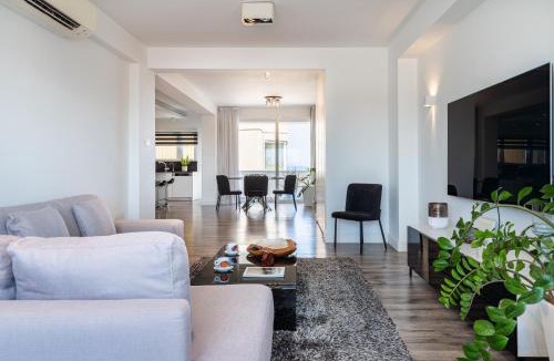 Old Town of Limassol Apartment | Luxury 2BR Limassol Marina Views
