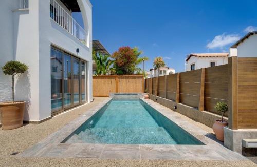 Cape Greko Villa | SunnyVillas: 4BR Villa Private Pool+Jacuzzi+Sauna