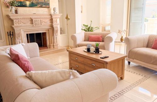 Peyia Town Villa | Luxury Villa Aurelia