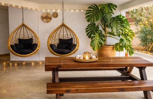Universal Apartment | The Luxury Suite 213 - Gym & Beach Steps