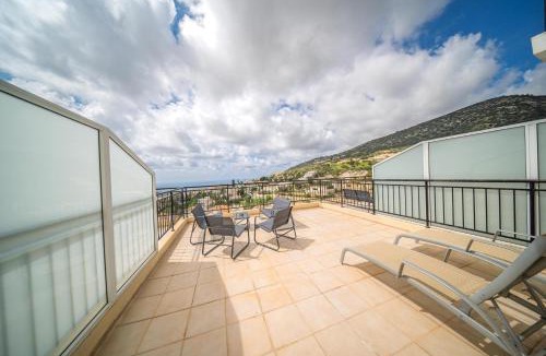 Peyia Town Apartment | Peyia Pearl Suites