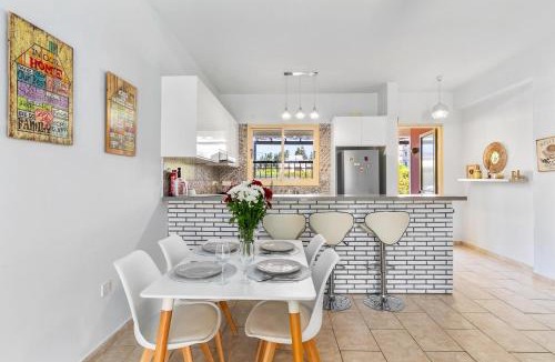 Universal Apartment | Aphrodite Gardens Apartment by Ezoria Villas
