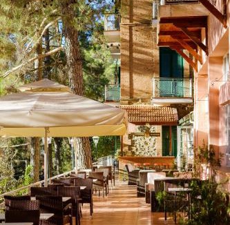 Platres Hotel | New Helvetia Historic Hotel