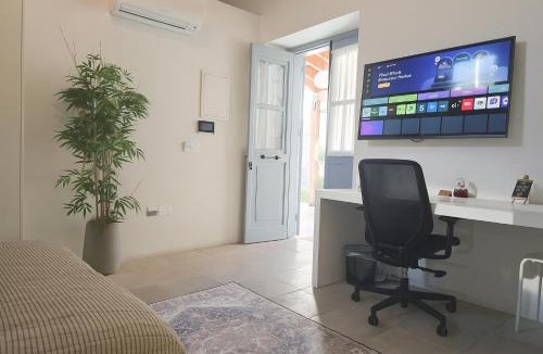 Old Town of Limassol Apartment | Central House