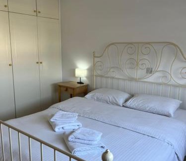 Universal Apartment | IRIS VILLAGE, NEAR KINGS AVENUE MALL - By NOMA STAYS Cyprus