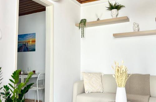 Limassol Apartment | Charming 1-BR Stay Near City Centre, Marina and Beaches by Cyprus Horizons - Perfect for Couples, Business or Solo Travellers
