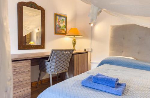 Kalavasos House | Kalavasos Square Apartments - With Access to Shared Pool 3 Minutes Walk