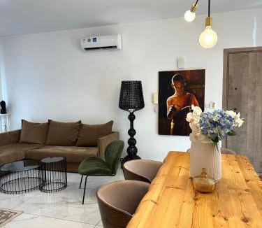 Ayios Dhometios Apartment | City Lights - Luxury Penthouse - Panoramic view - Near Unic