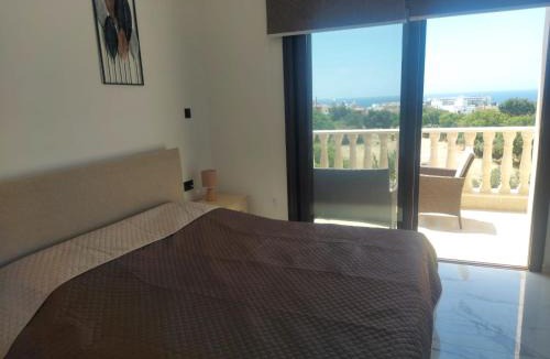 Chlorakas House | Sea view maisonette Chloraka