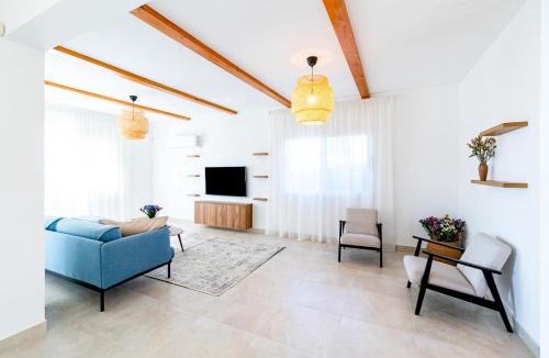 Pegeia Villa | Villa Valentina by Ezoria Villas