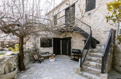 Panagia House | Ioulia's Cottage by Nomads