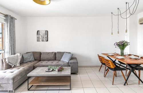 Universal Apartment | Iris Village 201 by Ezoria Villas