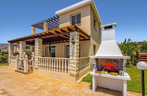 Peyia Town Villa | Villa Savia by Villa Plus