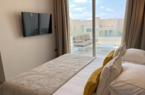 Kissonerga Villa | Olymp Luxury House - Ultra Luxury Beachfront Villa with Rooftop Lounge