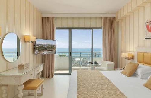 Chlorakas Resort | St George Beach Hotel & Spa Resort
