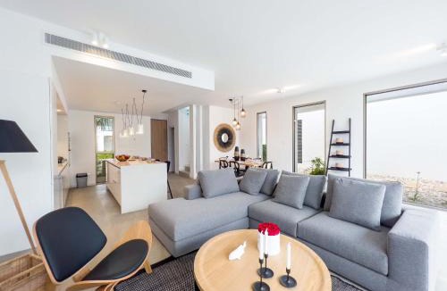 Kapparis Villa | Azure Seaview - Amber Villa