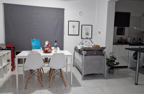 Latsi Apartment | Blue pearl, seaside aprtm with pool at Latchi Marina