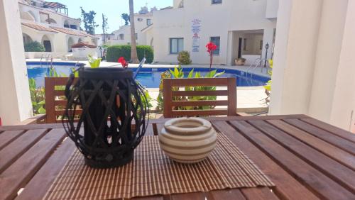 Universal Apartment | Blue Pearl holiday apartments with pool in kato paphos