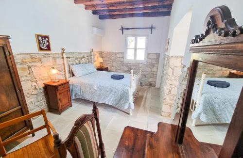 Skarinou Apartment | Athena's Pool Oasis