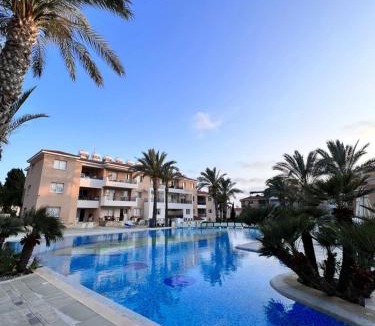 Universal Apartment | Iris Village