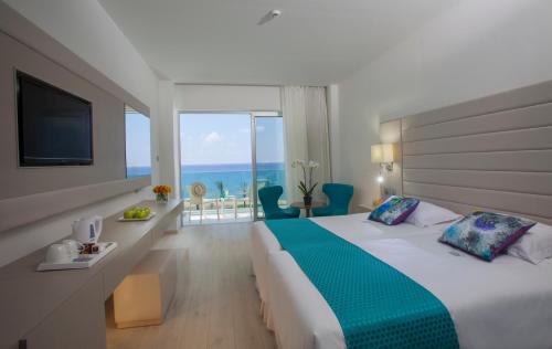 Chlorakas Resort | King Evelthon Beach Hotel & Resort