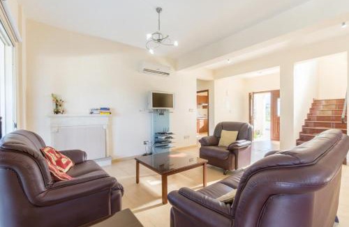 Ayia Marina Chrysochous Villa | Villa Clementina