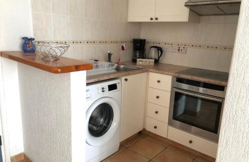 Paphos Apartment | Limnaria Gardens - 1 bedroom, sunny apartment with stunning pool views