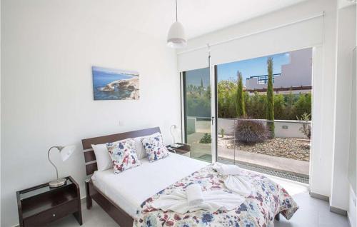 Protaras House | Amazing home in DIONYSOU 84 with WiFi, Swimming pool and 5 Bedrooms