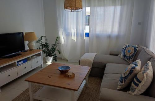 Universal Apartment | Marina Gardens