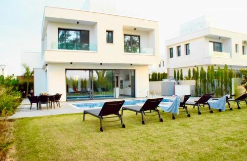 Pernera Villa | By the Beach Villa 26
