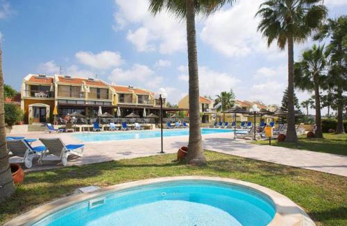 Erimi Apartment | Lovely 1-bedroom holiday apartment with balcony All yours