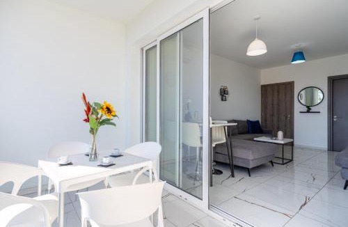 Larnaca Apartment | La Casa 1-BR Apt in Larnaca