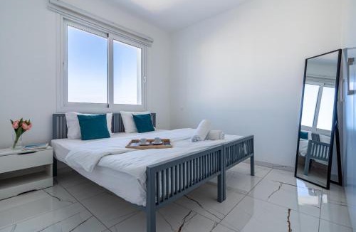 Larnaca Apartment | La Casa 1-BR Apt in Larnaca