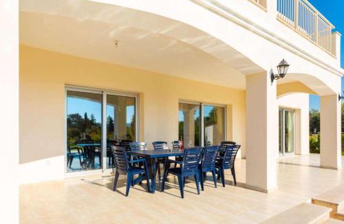 Polis Villa | Achileas Chrystalla