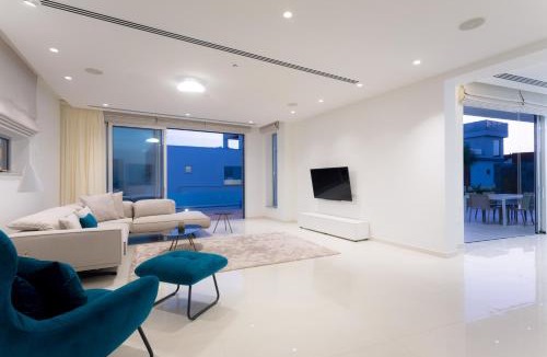Ayia Napa Villa | Sea Pearl Beachfront Villas - Anemone