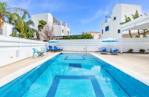 Pernera Villa | Villa Elliana by Ezoria Villas
