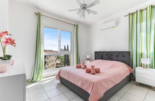 Universal Apartment | Penthouse Carina