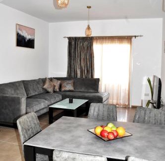 Universal Villa | Star House