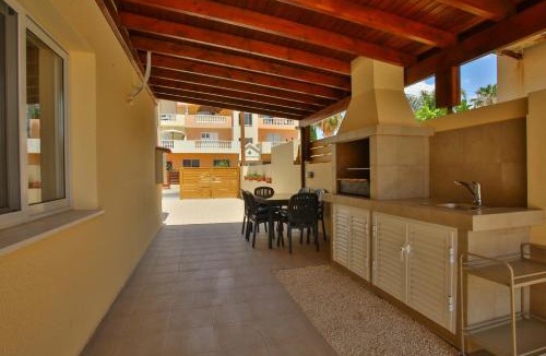 Universal Villa | Star House