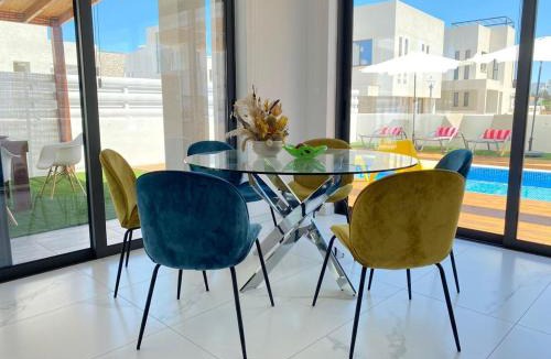 Paralimni Villa | Premium Pearl
