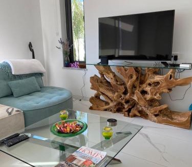 Paralimni Villa | Premium Pearl