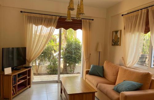 Pernera Villa | Lovely 3bdr villa/pool,700m from blue flag beach!