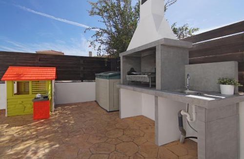 Pernera House | Villa Linda