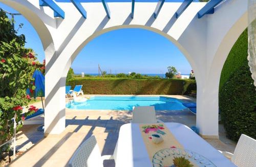 Argaka Villa | Lemon Grove Villa Ena